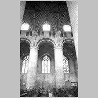Tewkesbury Abbey, photo by Heinz Theuerkauf,6.jpg